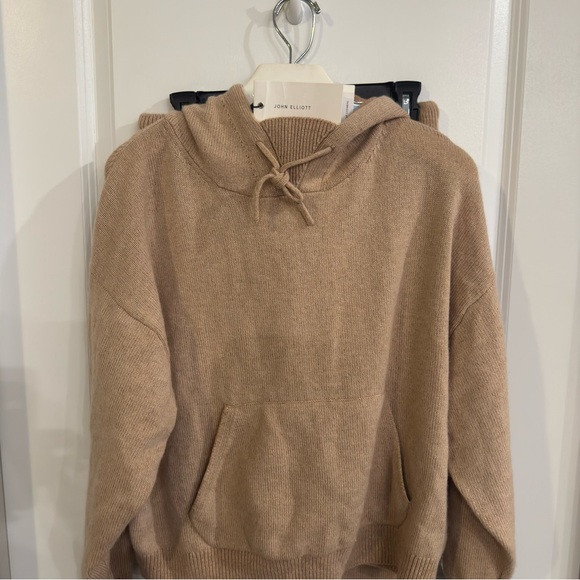 John Elliott Two Tone Cashmere in Camel Almond Pullover - Picture 4 of 13